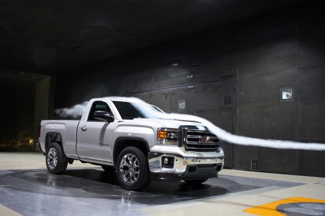 2014 GMC Sierra pickup (1).jpg